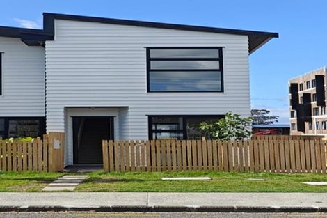 Photo of property in 150a Mcleod Road, Te Atatu South, Auckland, 0610