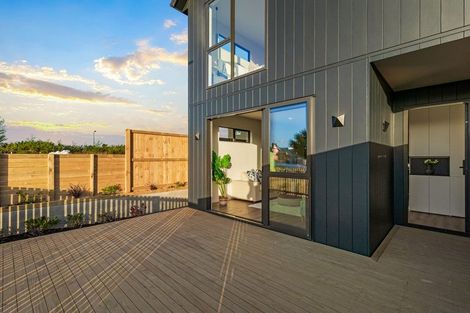 Photo of property in 12 Mairehau Street, Westgate, 0814