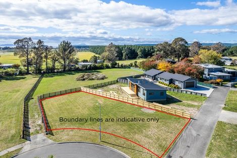 Photo of property in 73 John Norrie Place, Motuoapa, 3382