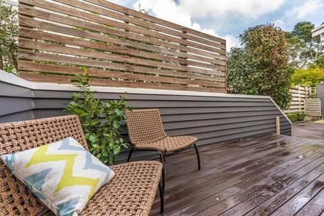 Photo of property in 1/7 Arahia Street, Northcote, Auckland, 0627