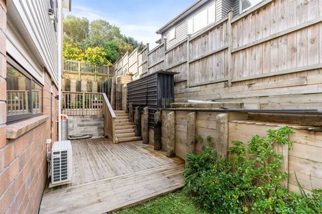 Photo of property in 33d Wairau Road, Forrest Hill, Auckland, 0627