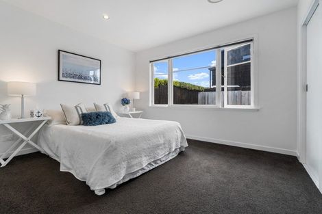 Photo of property in 16a Fairfax Avenue, Northcote, Auckland, 0627