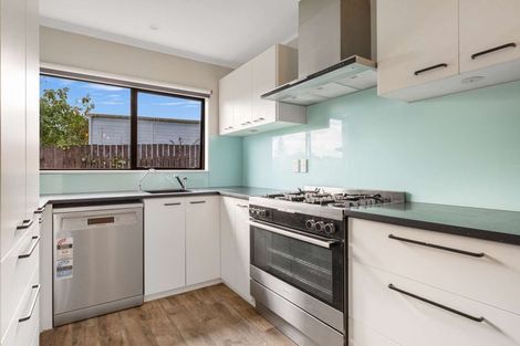 Photo of property in 2/17 Mcdougall Street, Manurewa East, Auckland, 2102