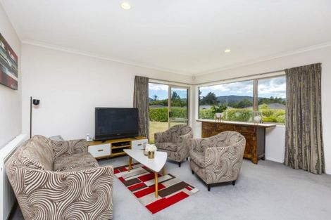 Photo of property in 12 Opal Avenue, Timberlea, Upper Hutt, 5018