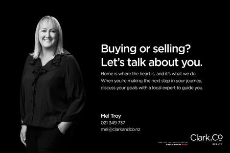 Photo of property in 15 Penguin Grove, Waitangirua, Porirua, 5024