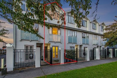 Photo of property in 5/1a Haverstock Road, Sandringham, Auckland, 1025