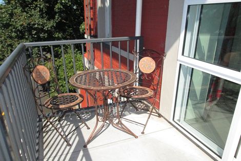 Photo of property in 1/51 Manor Place, Dunedin Central, Dunedin, 9016