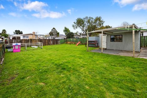 Photo of property in 14 Orchard Rise, Rosehill, Papakura, 2113