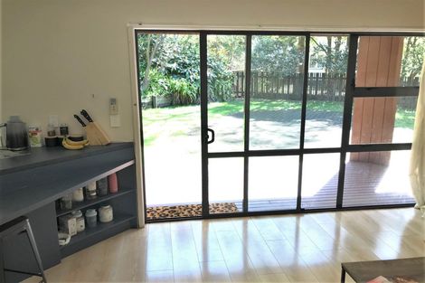 Photo of property in 6/3 The Avenue, Albany, Auckland, 0632