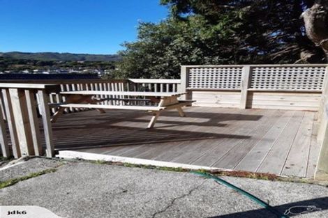 Photo of property in 5 The Drive, Tawa, Wellington, 5028