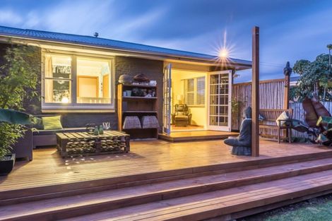 Photo of property in 88 Ngaio Road, Waikanae, 5036