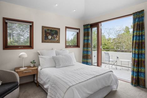 Photo of property in 1a Gillean Street, Havelock North, 4130