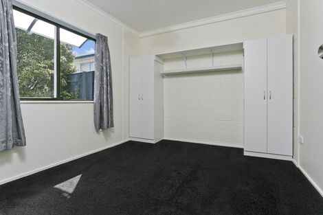 Photo of property in 2/8 Abbeygate Street, Birkdale, Auckland, 0626