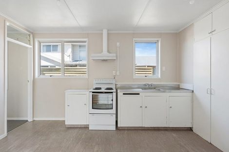 Photo of property in 59 Kuaka Crescent, Bromley, Christchurch, 8062