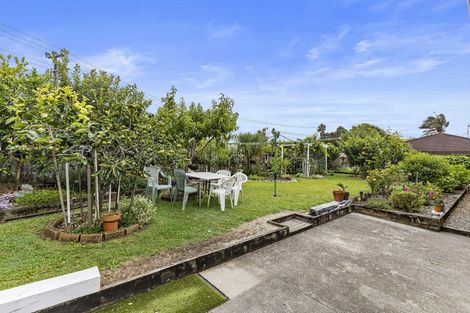 Photo of property in 98 Collingwood Road, Waiuku, 2123