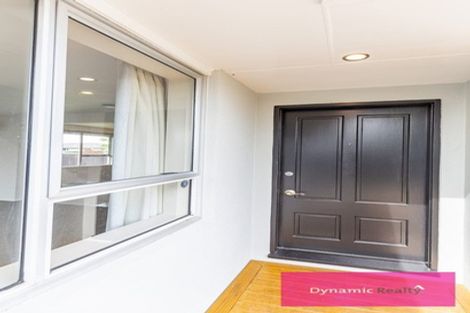 Photo of property in 15 Royal Park Drive, Parklands, Christchurch, 8083