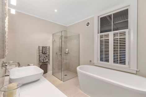 Photo of property in 264 Whitehills Road, Waitoki, Silverdale, 0994