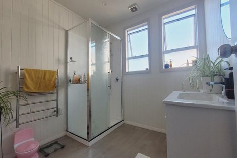 Photo of property in 3 Morere Street, Titahi Bay, Porirua, 5022