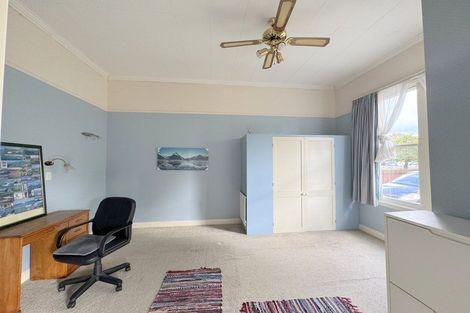 Photo of property in 12 Grant Street, Dannevirke, 4930