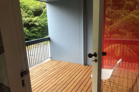 Photo of property in 4/8 Kaitawa Road, York Bay, Lower Hutt, 5013