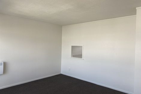 Photo of property in 5 Hawker Street, Mount Victoria, Wellington, 6011