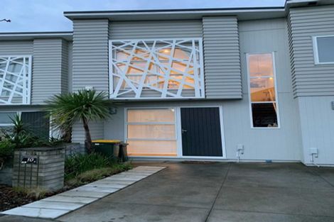 Photo of property in 10 Touhou Road, Hobsonville, Auckland, 0616