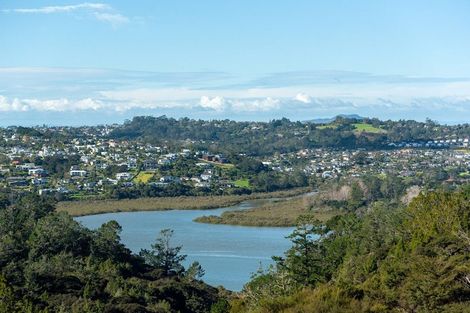 Photo of property in 417 Paremoremo Road, Paremoremo, Auckland, 0632