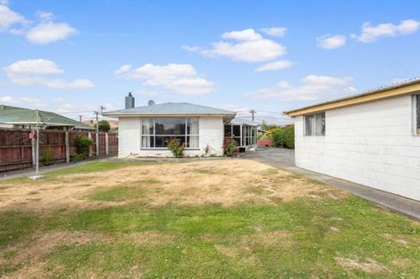 Photo of property in 28 Compton Street, Woolston, Christchurch, 8062