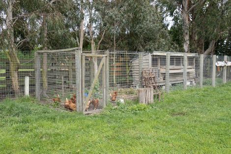 Photo of property in 128 Johnstone Street, Tinwald, Ashburton, 7774