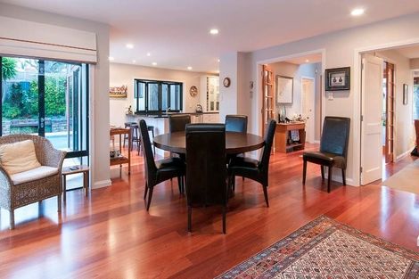 Photo of property in 8 Lynton Road, Bucklands Beach, Auckland, 2012