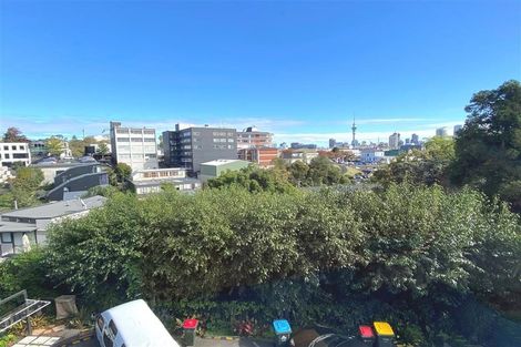 Photo of property in 2/28 Saint Georges Bay Road, Parnell, Auckland, 1052