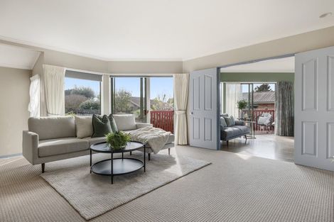 Photo of property in 5 Burnt Oak Drive, Pyes Pa, Tauranga, 3112