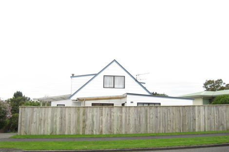 Photo of property in 8 Acacia Place, Bell Block, New Plymouth, 4312