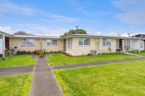 Photo of property in Cedarwood Flats, 10/15 Opaki Road, Lansdowne, Masterton, 5810