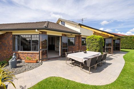 Photo of property in 12 Bayvista Close, Welcome Bay, Tauranga, 3112