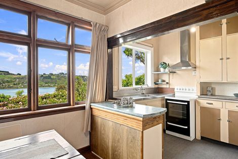 Photo of property in 17 Junction Road, Ravensbourne, Dunedin, 9022