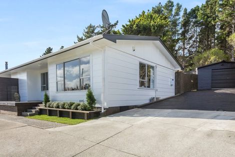 Photo of property in 18a Apple Terrace, Ranui, Porirua, 5024