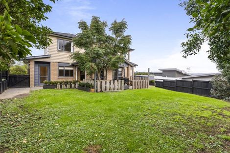 Photo of property in 47 Kittiwake Drive, Schnapper Rock, Auckland, 0632
