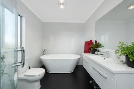 Photo of property in 7 Madeleine Terrace, Papamoa Beach, Papamoa, 3118