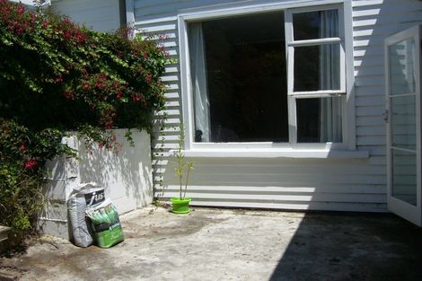 Photo of property in 49 Mckinley Crescent, Brooklyn, Wellington, 6021