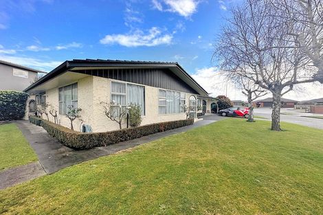 Photo of property in 17 Karamu Street, Tawhero, Whanganui, 4501