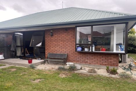 Photo of property in 52 Fovant Street, Russley, Christchurch, 8042