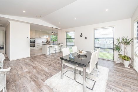 Photo of property in 45 Golf Vue Place, Castlecliff, Whanganui, 4501