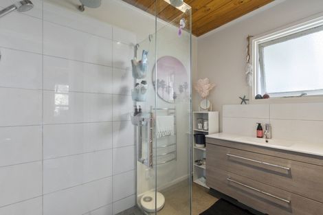 Photo of property in 4 Record Street, Fitzroy, New Plymouth, 4312