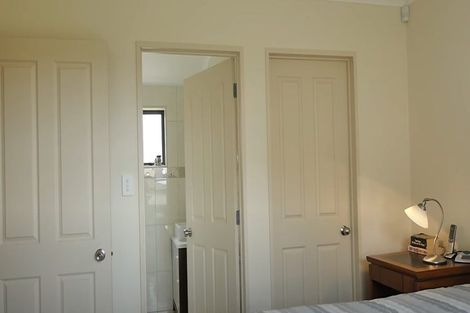 Photo of property in 10 Bonny Crescent, Massey, Auckland, 0614