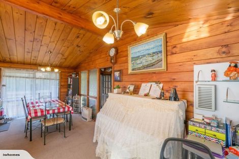 Photo of property in 20 Hedge Row, Sunnyhills, Auckland, 2010