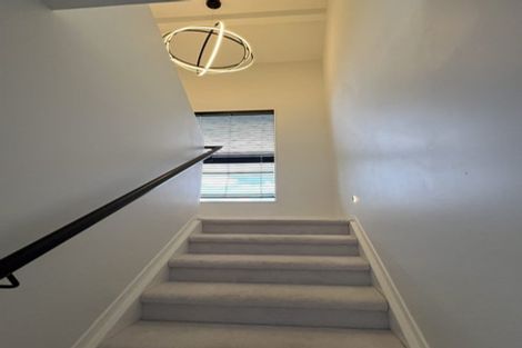 Photo of property in 3 Wyon Way, Flat Bush, Auckland, 2016