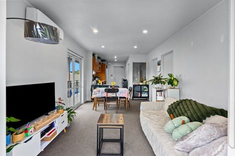 Photo of property in The Grand Apartments, 2d/4 Kell Drive, Albany, Auckland, 0632
