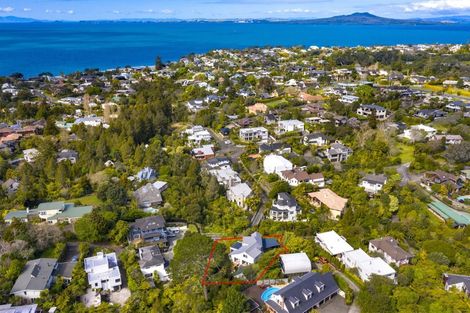Photo of property in 100 Kowhai Road, Campbells Bay, Auckland, 0630