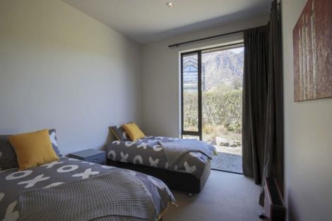 Photo of property in 2 Buckler Court, Jacks Point, Queenstown, 9371